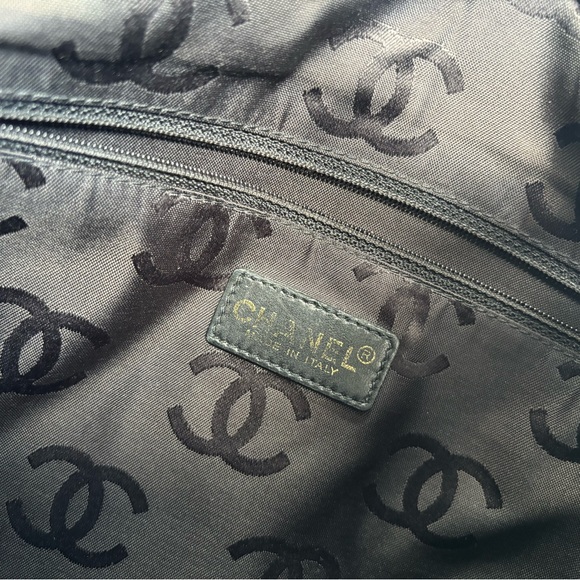 Chanel quilted box foldover envelope clutch - Picture 11 of 16